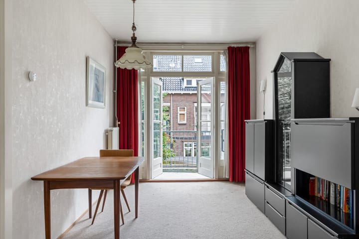 Photo 8 of Duizendschoonstraat 26-A