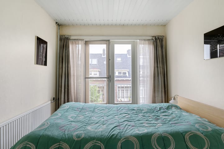 Photo 18 of Duizendschoonstraat 26-A