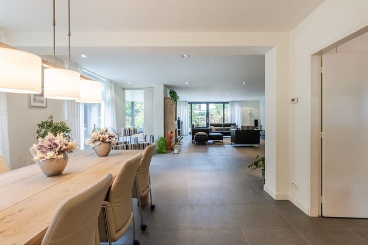 Foto 13 van Lange Voren 12