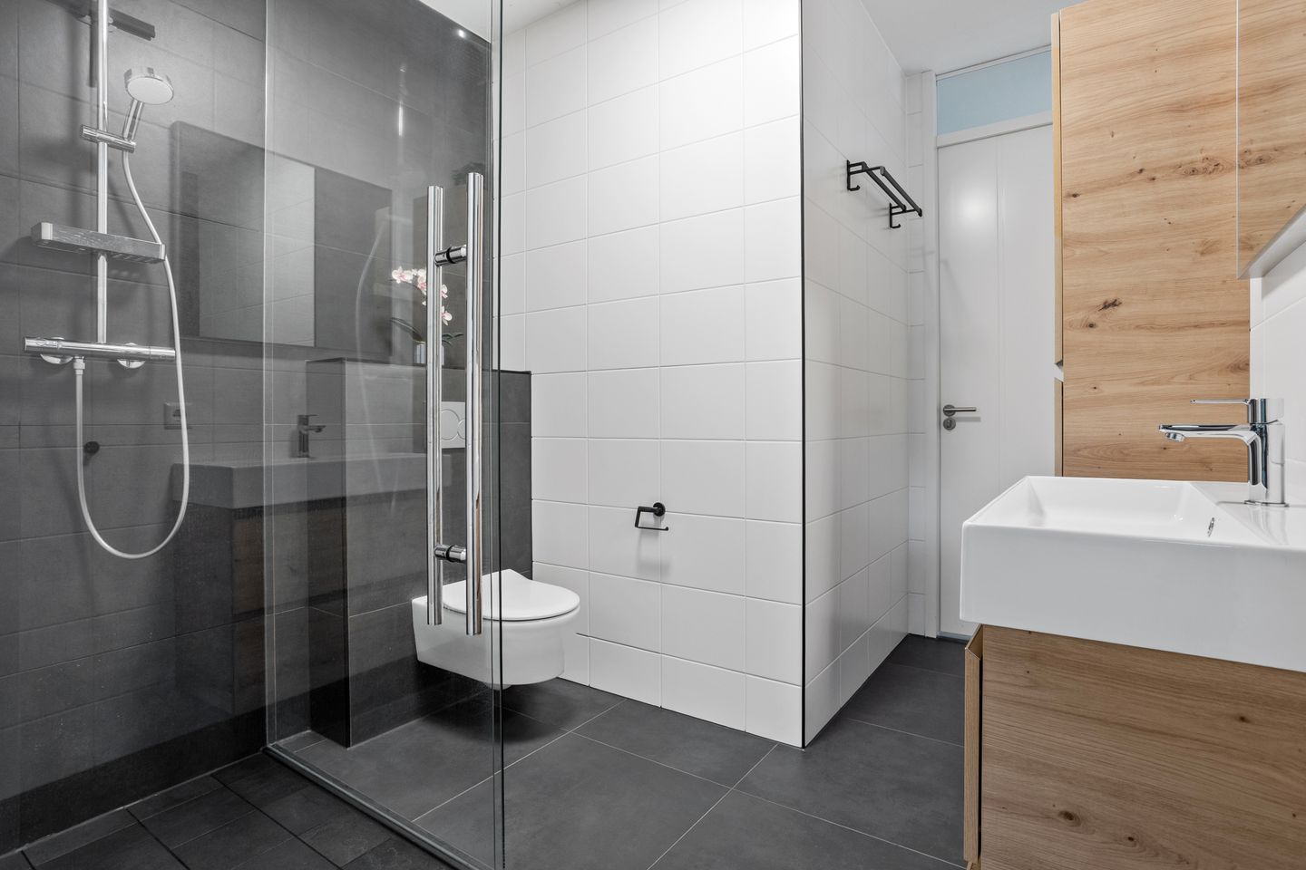 Foto 34 van Leyweg 1195