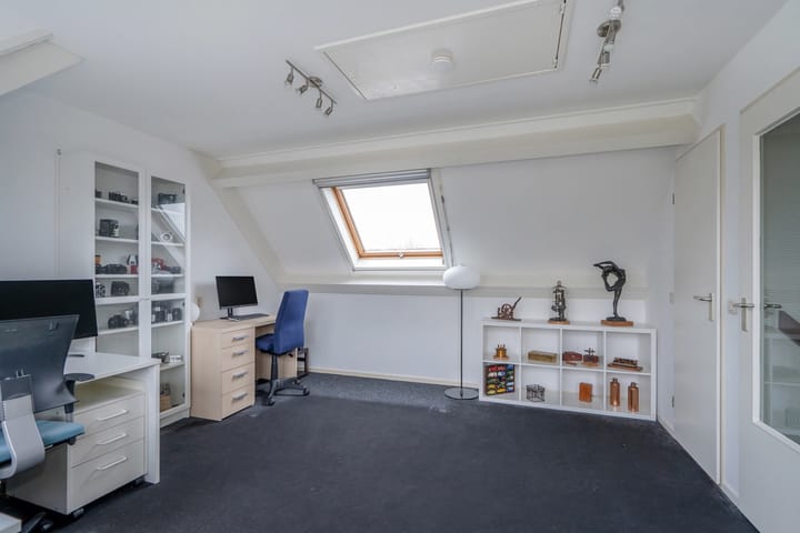 Photo 35 of Libiëstraat 11