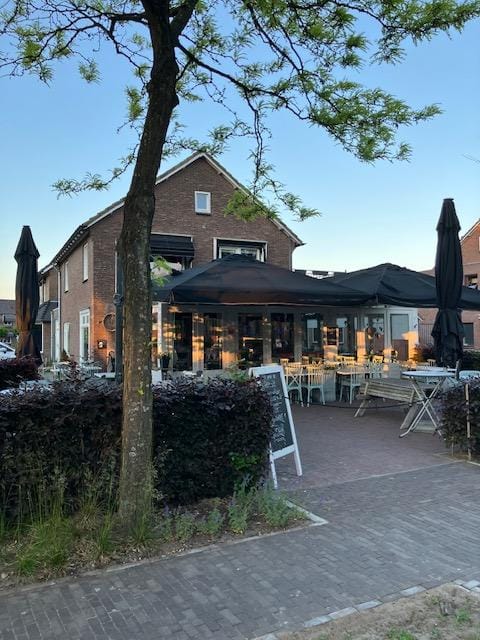 Bekijk foto 1 van Plechelmusstraat 10