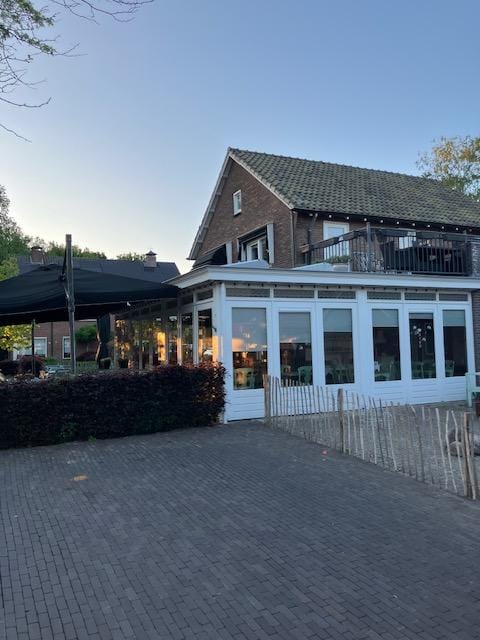 Bekijk foto 4 van Plechelmusstraat 10