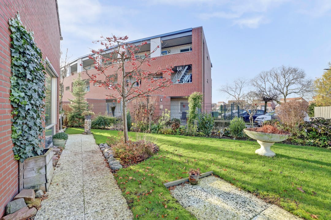 Photo 31 of Opveld 2