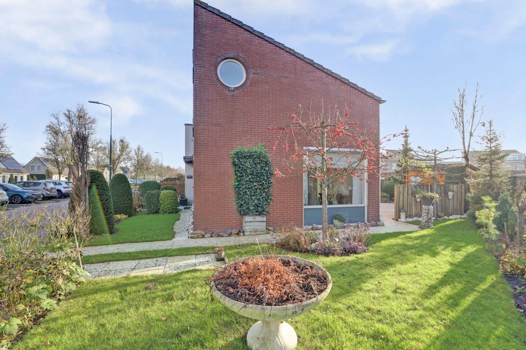 Photo 32 of Opveld 2