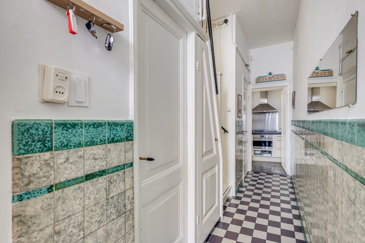 Foto 6 van Mgr. van de Weteringstraat 4