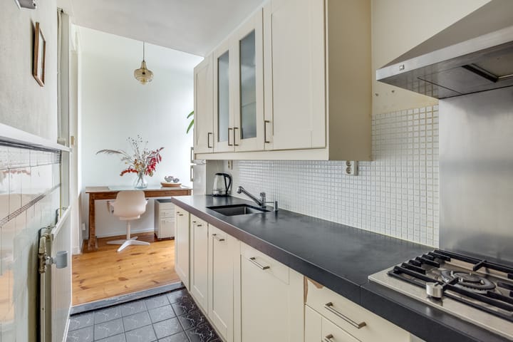 Foto 17 van Mgr. van de Weteringstraat 4