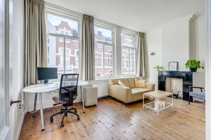 Foto 21 van Mgr. van de Weteringstraat 4