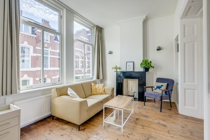 Foto 22 van Mgr. van de Weteringstraat 4