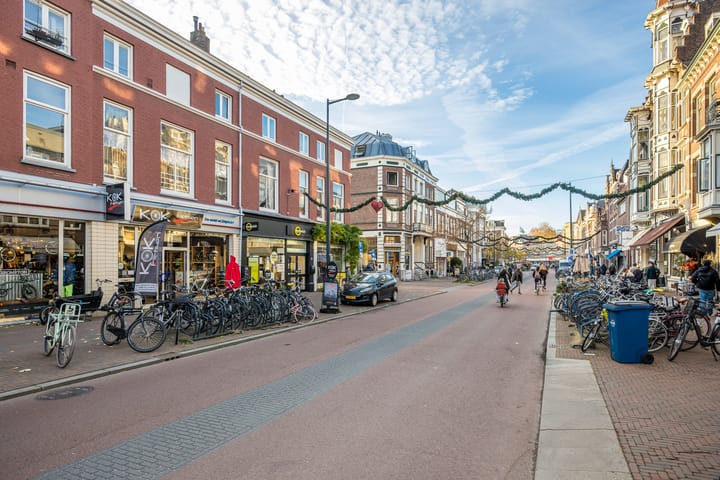 Foto 54 van Mgr. van de Weteringstraat 4