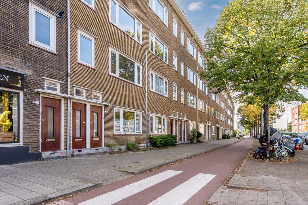 Photo 2 of Burgemeester Knappertlaan 237-B