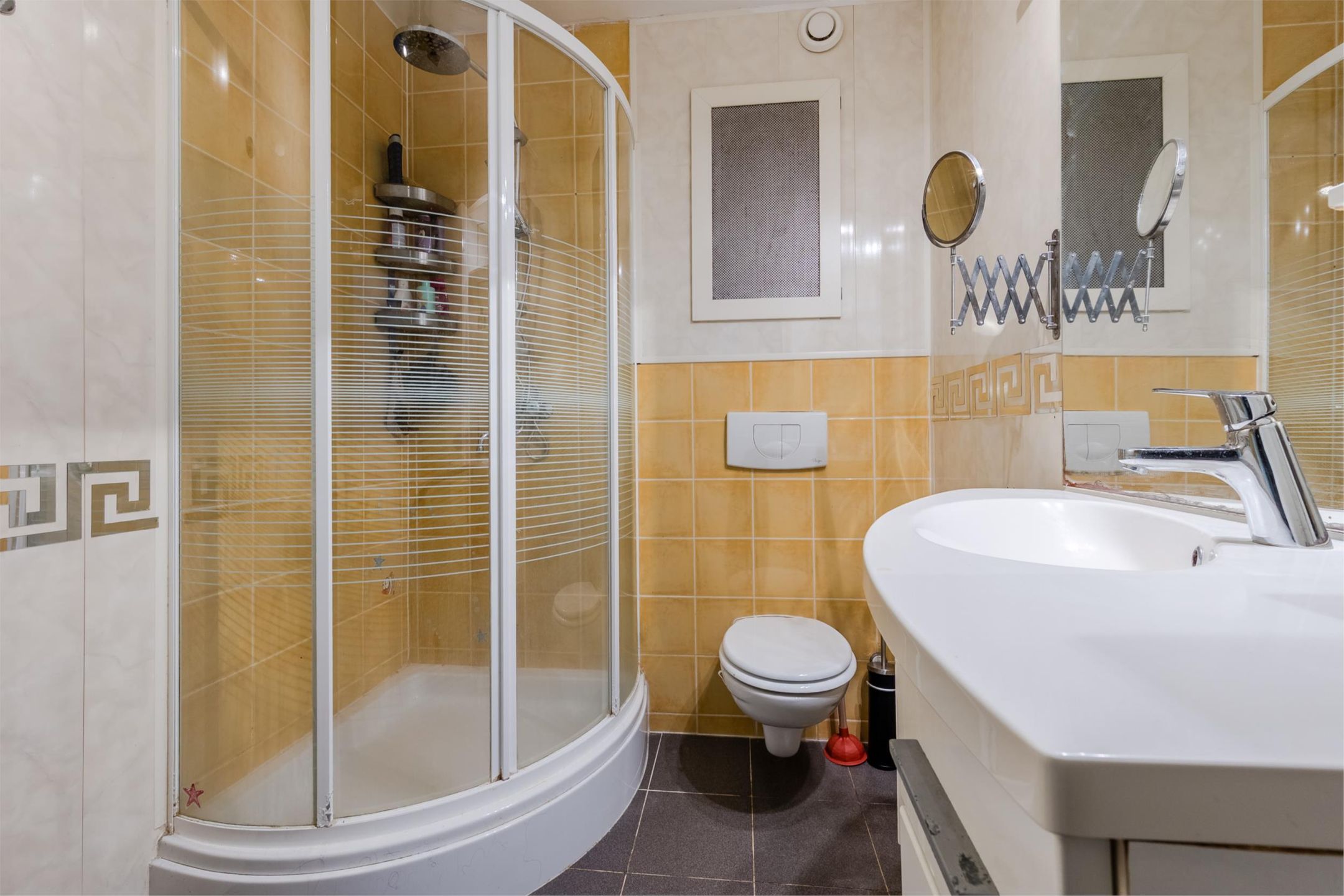 Photo 18 of Burgemeester Knappertlaan 237-B