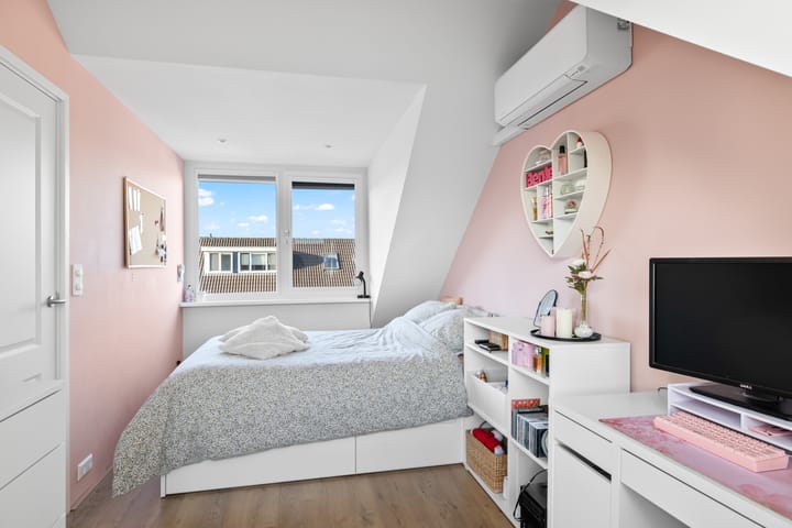 Foto 27 van Boterbloemweide 68