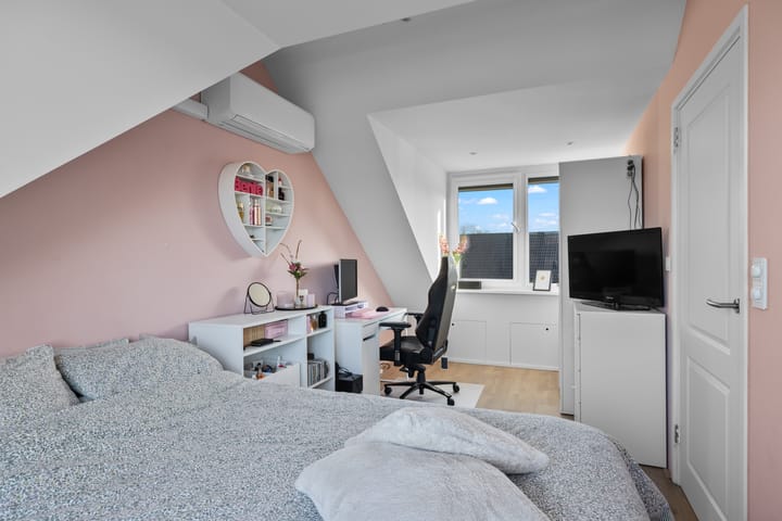 Foto 28 van Boterbloemweide 68