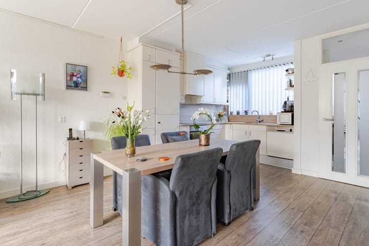 Foto 7 van Kruiskruid 24