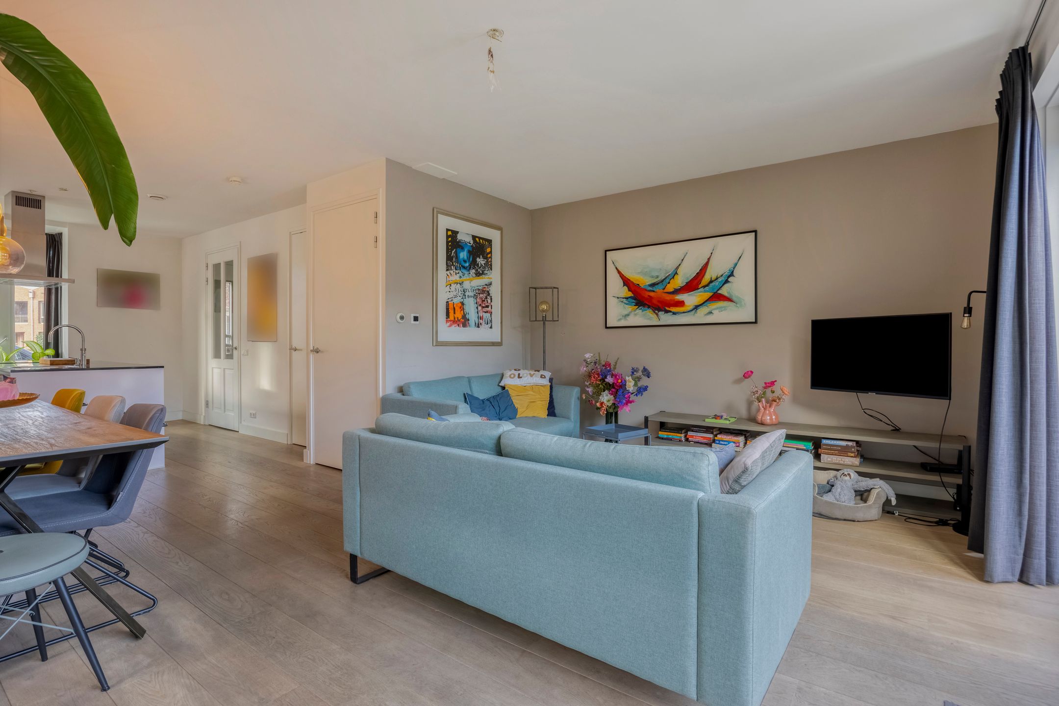 Foto 9 van Burgemeester Middelaerlaan 4