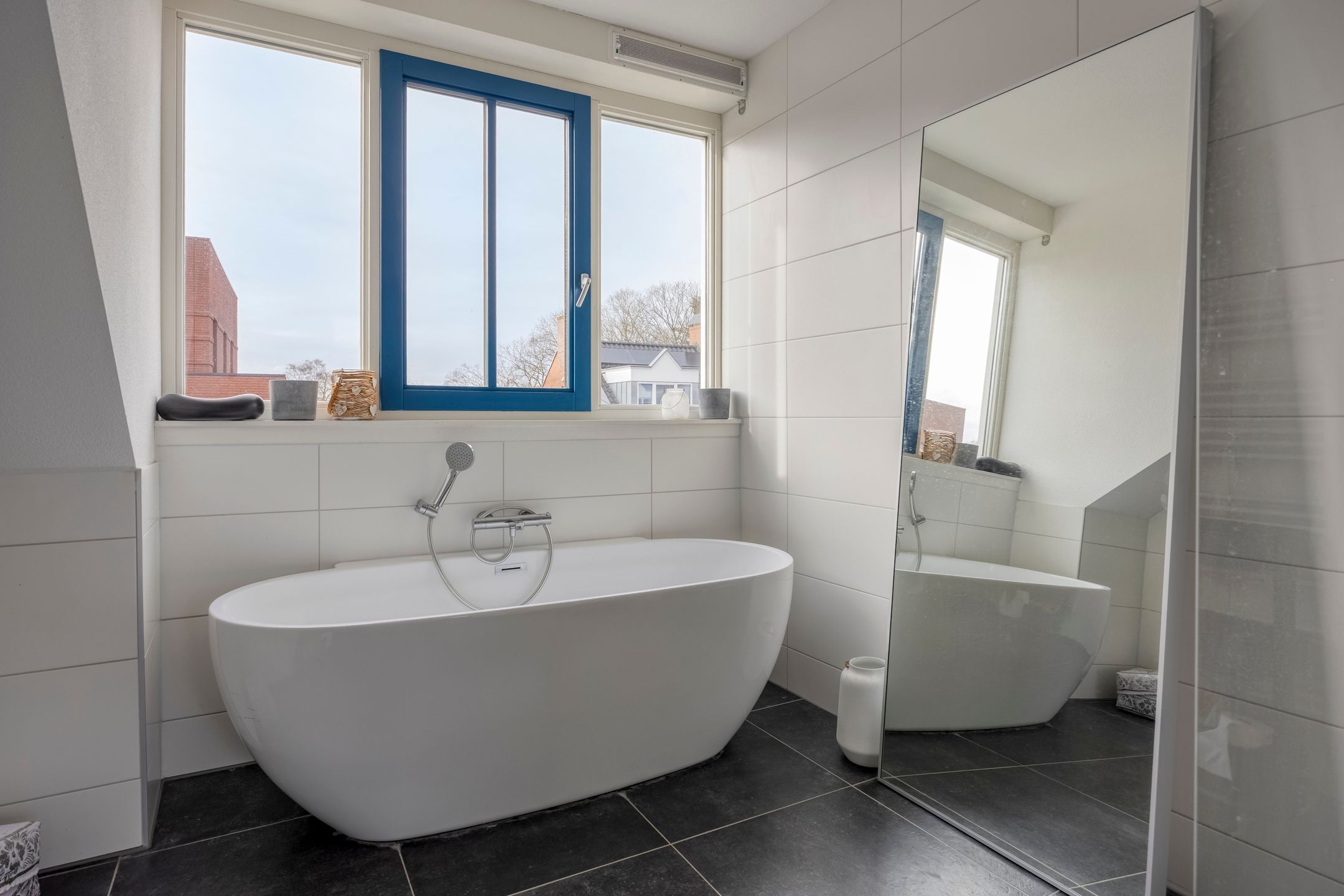 Foto 21 van Burgemeester Middelaerlaan 4