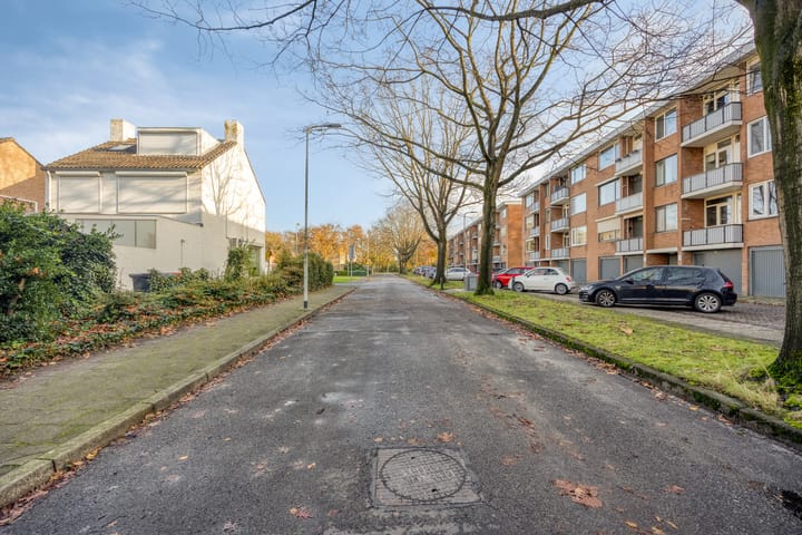 Photo 36 of Schubertlaan 12-B