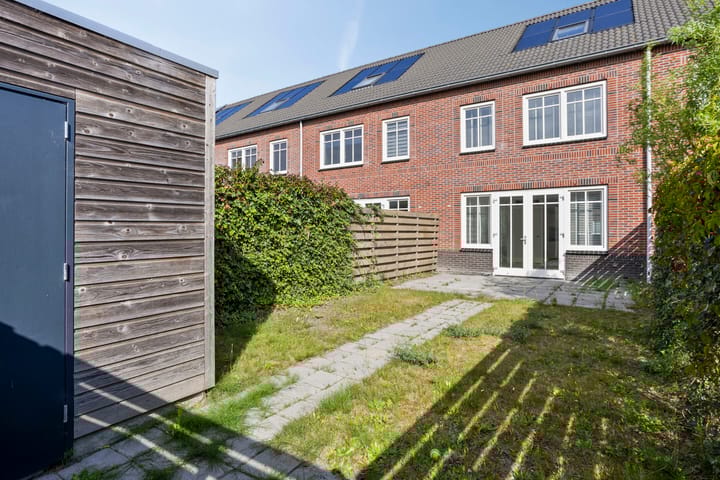 Photo 16 of Mandenmaker 32