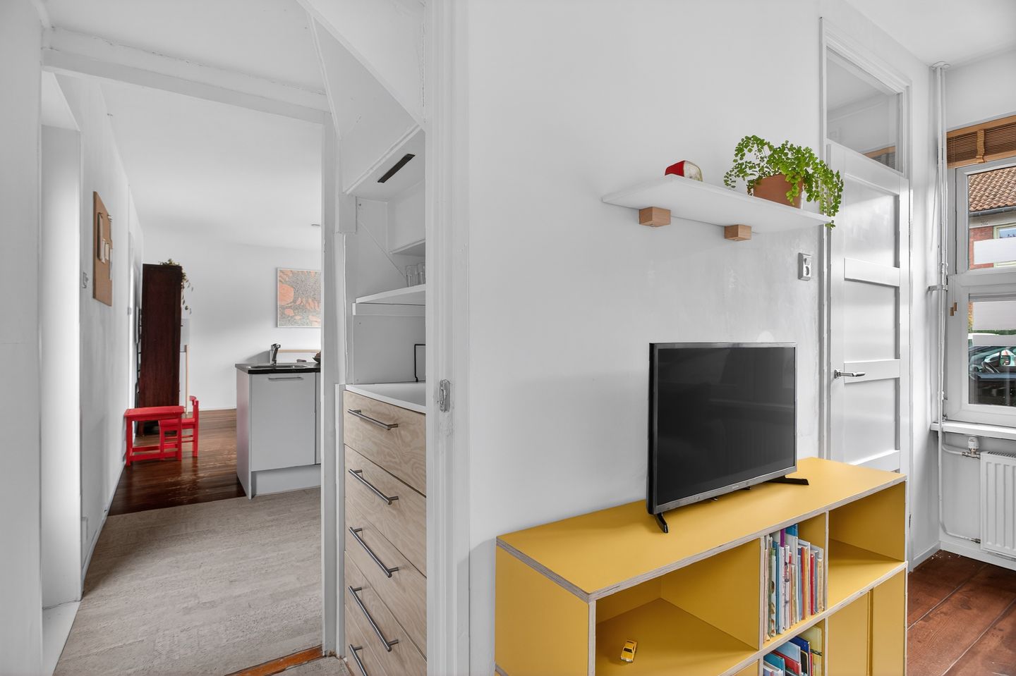 Foto 10 van Azaleastraat 6