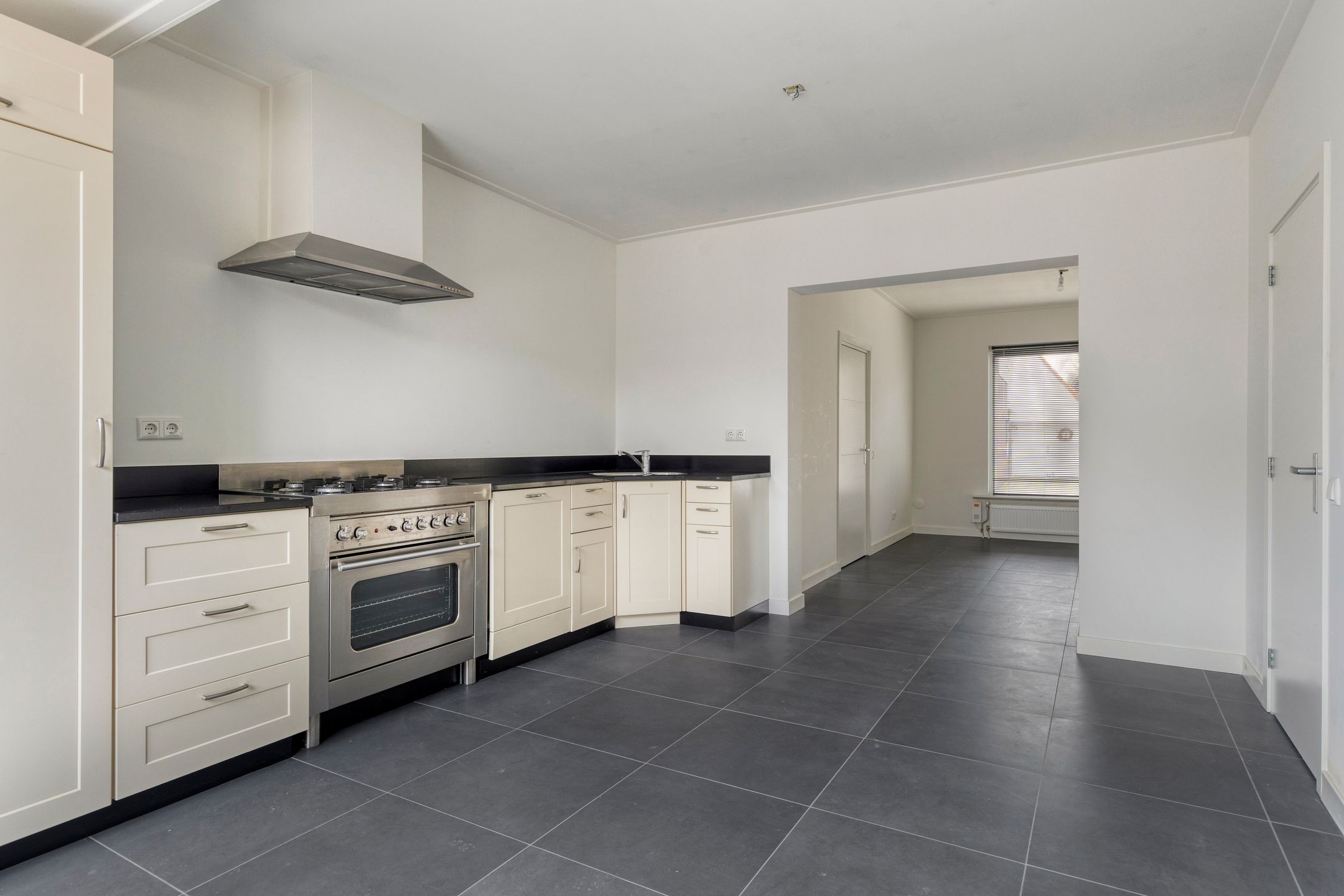 Photo 15 of Kruiseind 65