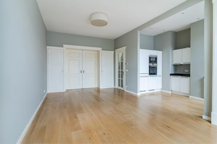 Foto 12 van Van Beuningenstraat 69