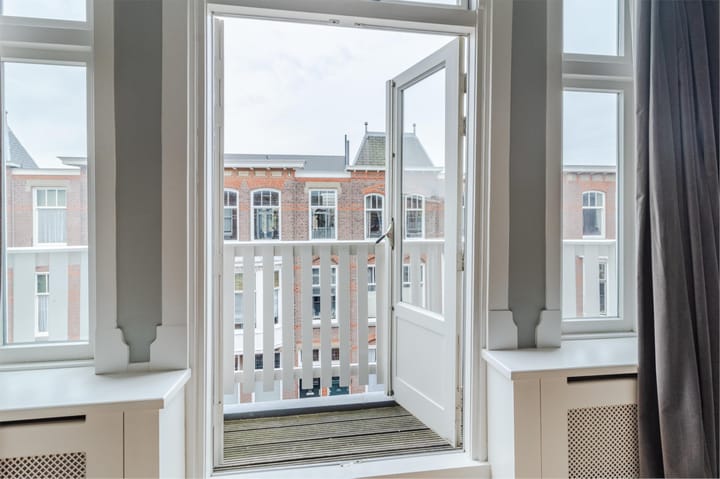 Foto 41 van Van Beuningenstraat 69