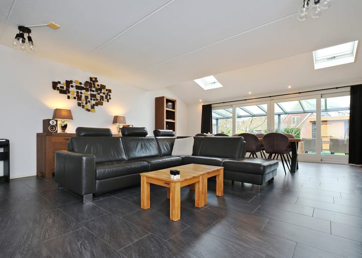 Foto 8 van Stella Agsteribbeland 32