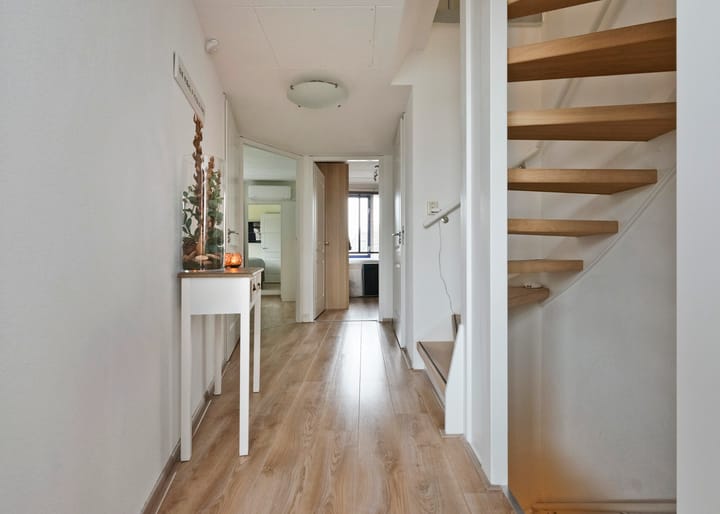 Foto 17 van Stella Agsteribbeland 32