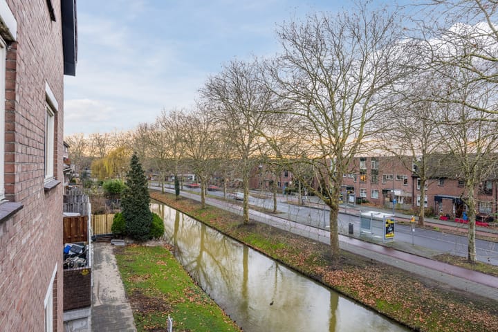 Photo 24 of Barcelonastraat 46