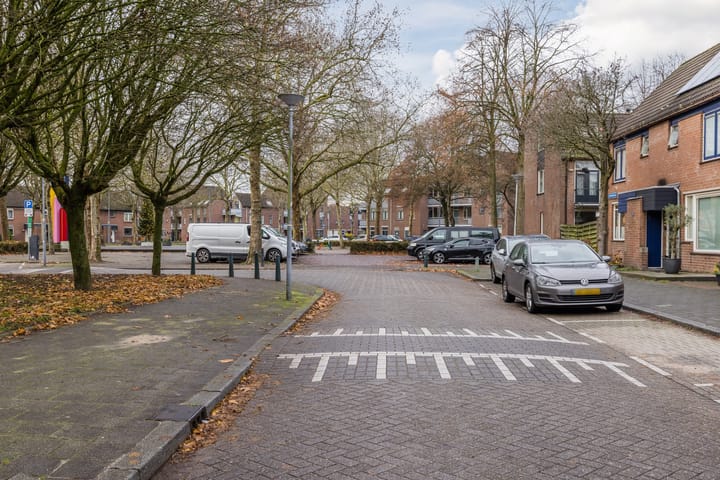 Photo 35 of Barcelonastraat 46