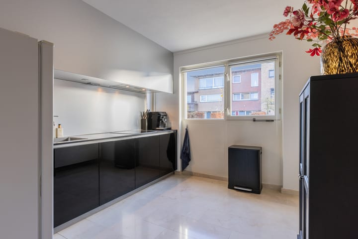 Photo 3 of Simon Vestdijksingel 73