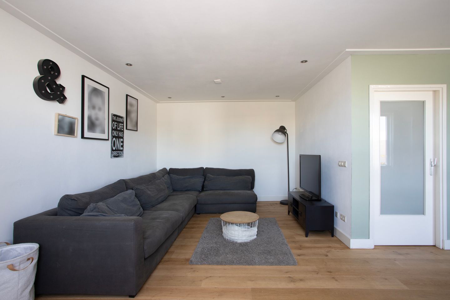 Photo 10 of Loo 37