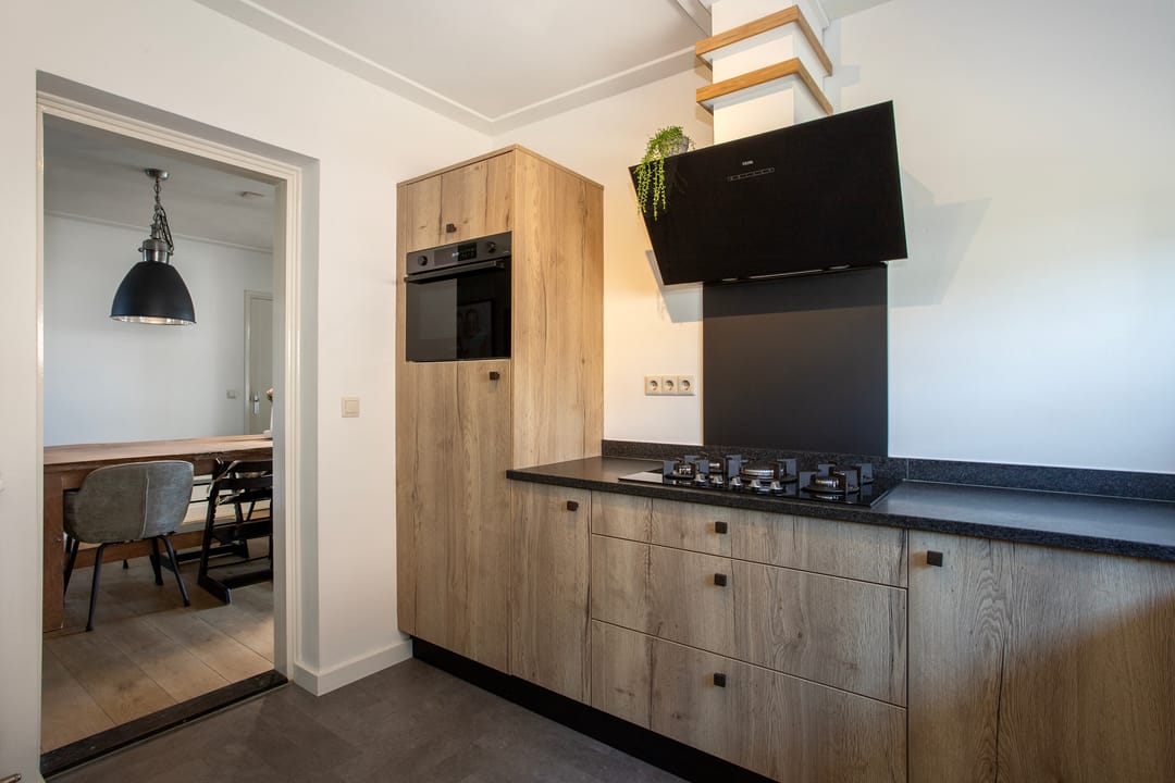 Photo 16 of Loo 37