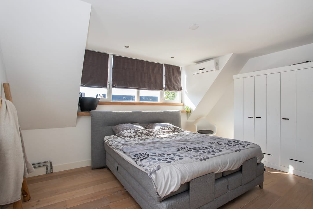 Photo 22 of Loo 37