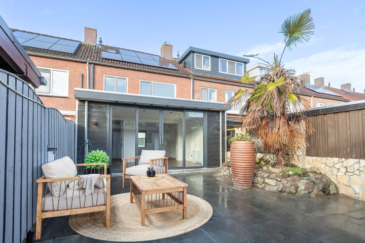 Photo 18 of Graaf Willem I straat 28