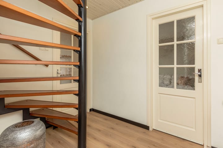 Foto 6 van Troelstrastraat 52