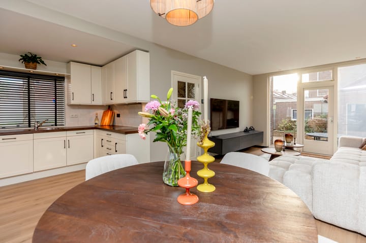 Foto 8 van Troelstrastraat 52