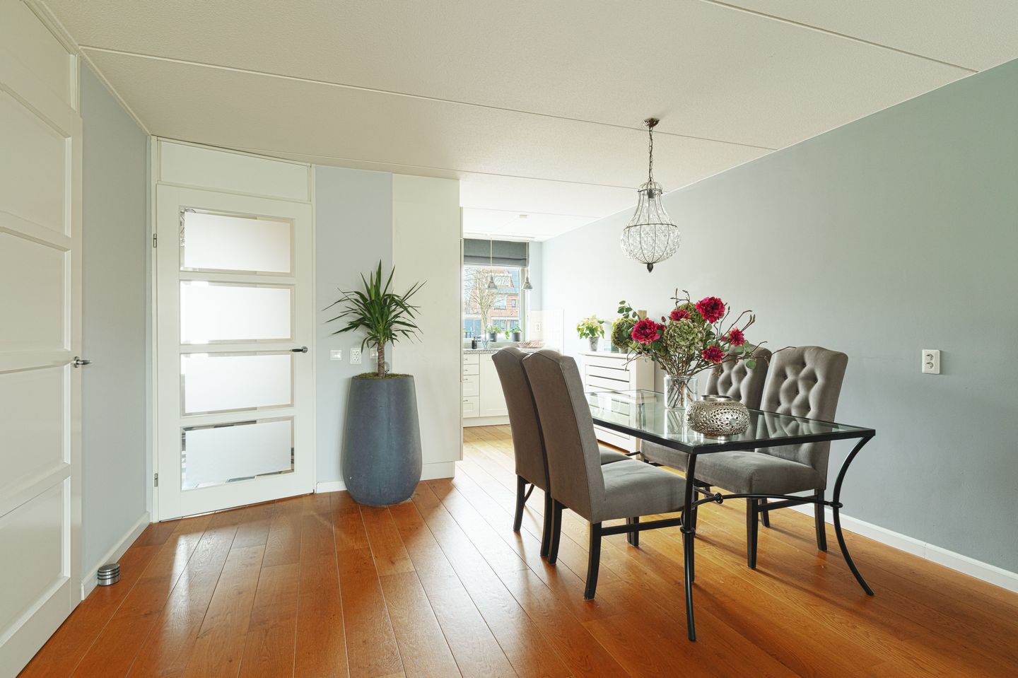 Foto 14 van Facet 16