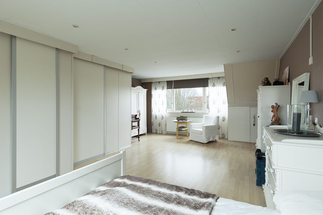 Foto 28 van Facet 16