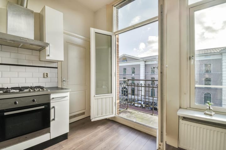 Foto 10 van Sarphatistraat 197-2