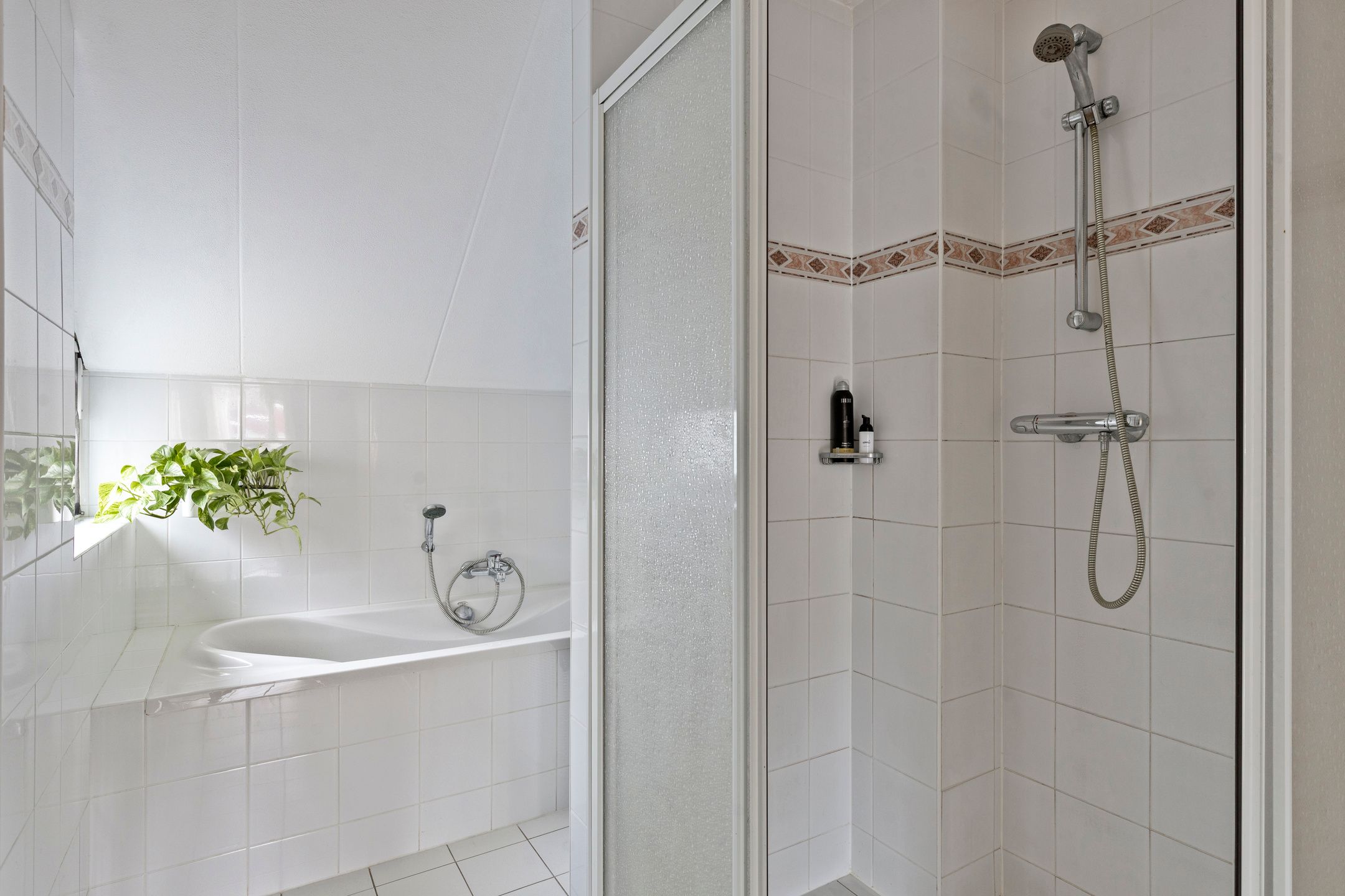 Photo 21 of Meidoornlaan 151