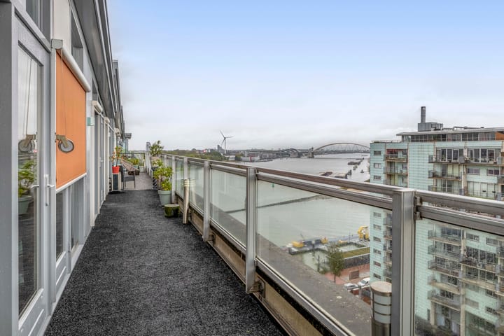 Photo 33 of Kees Pijlstraat 106