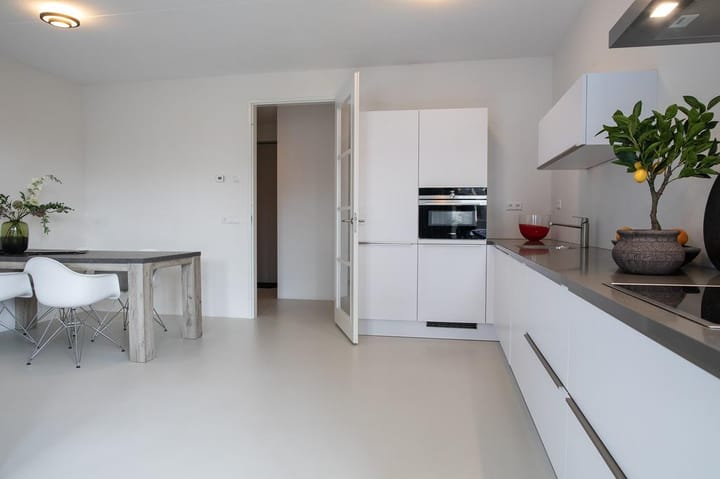 Photo 4 of Faas Wilkesstraat 405