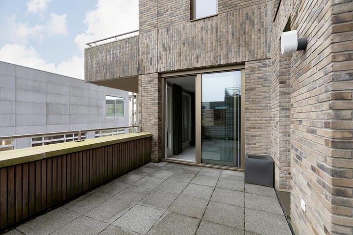 Photo 5 of Faas Wilkesstraat 405