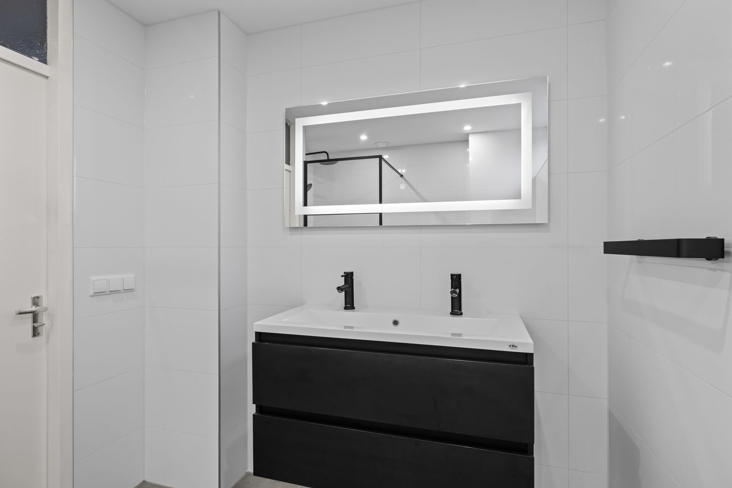 Photo 34 of Leeuwerikstraat 8