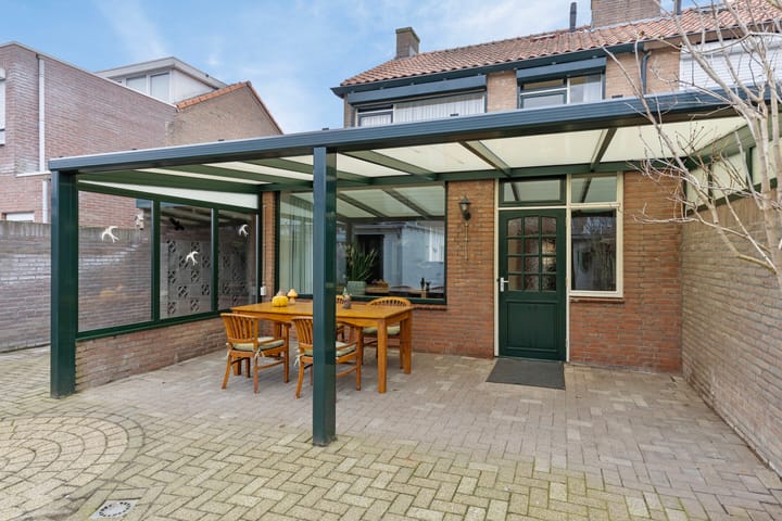 Foto 25 van Cornelis Bloemaertstraat 59