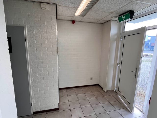 View photo 3 of Blauwwater 12-B