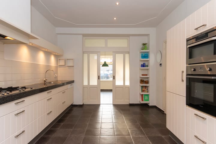 Foto 16 van Jan van Beverwijckstraat 11