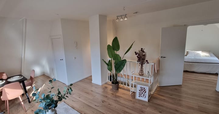 Foto 8 van Hellingstraat 1-D